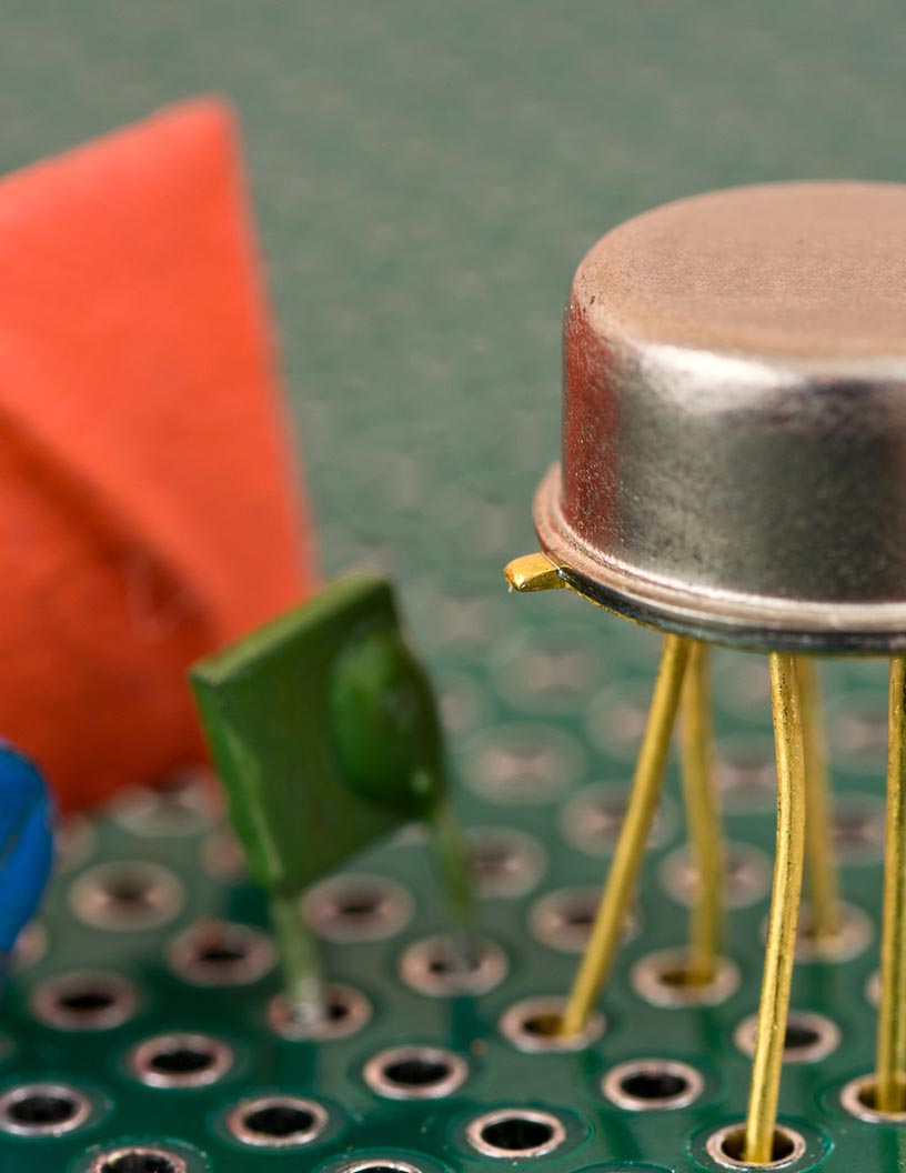 Small Signal Transistor Market Analysis APAC, Europe, North America, Middle East and Africa, South America - US, China, Japan, UK, France - Size and Forecast 2024-2028